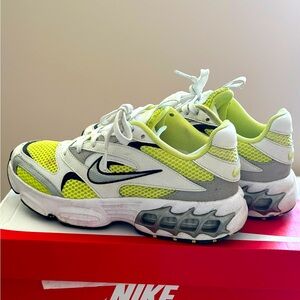 Women Nike Zoom Air Fire